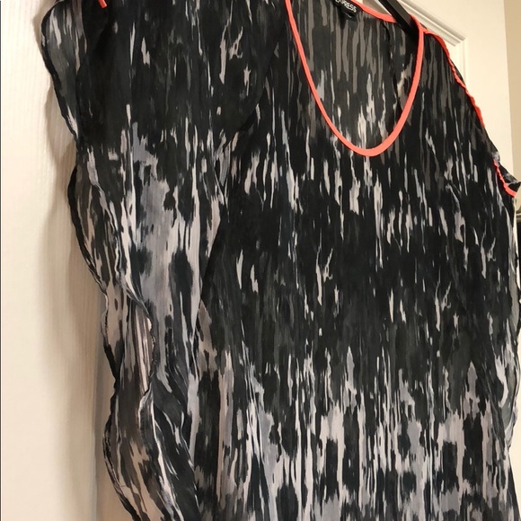 Express Blouse - Picture 4 of 6